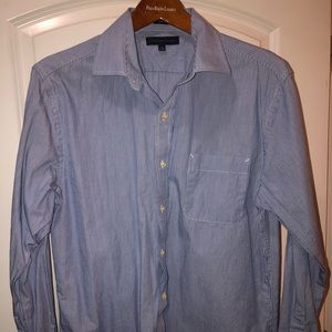 Men’s Tommy Hilfiger blue button down shirt